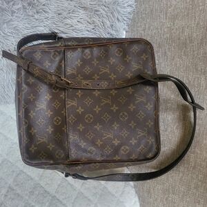 Louis Vuitton LV Monogram Marceau GM Vintage Crossbody Bag.